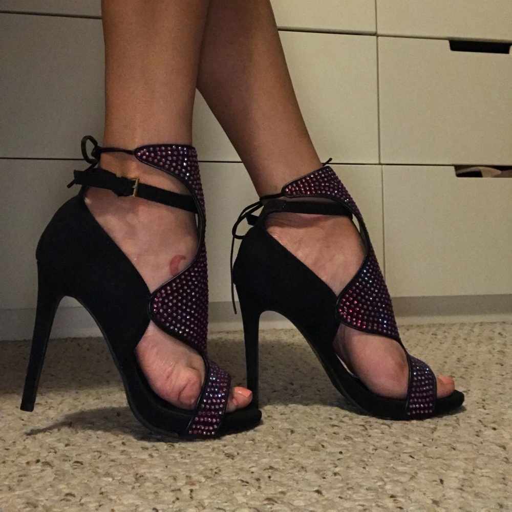 bebe high heels